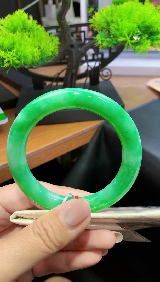 未镶嵌手镯翡翠-k302 天然缅甸A货翡翠58圆条