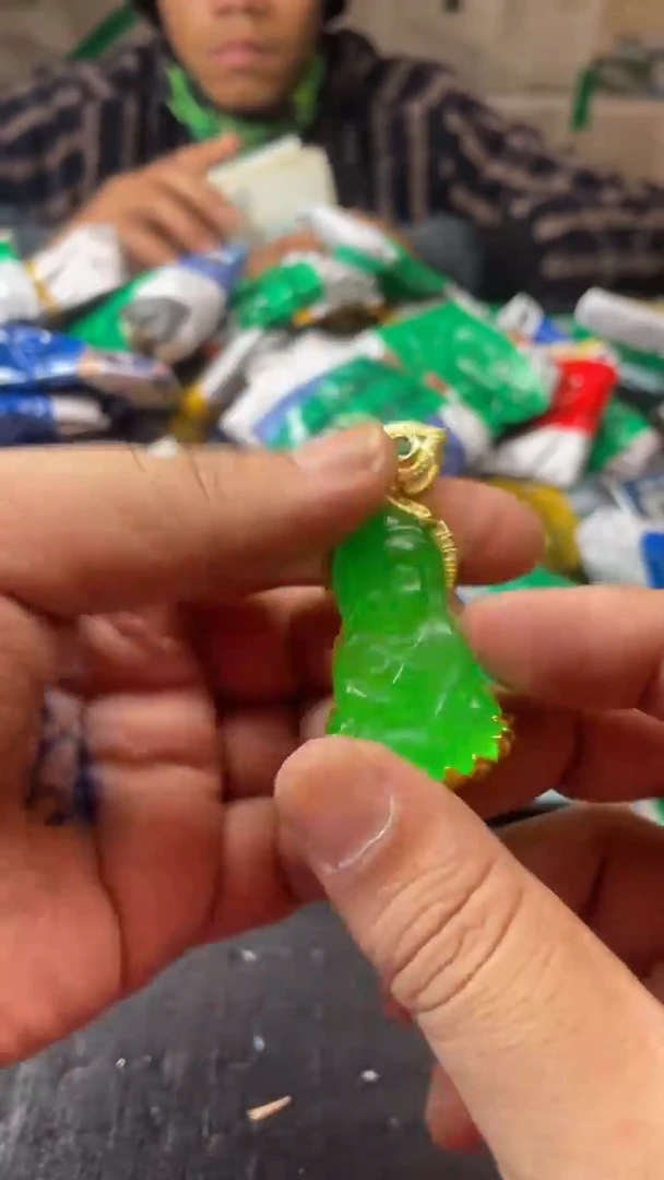 林子收货时尚吊坠FH1803