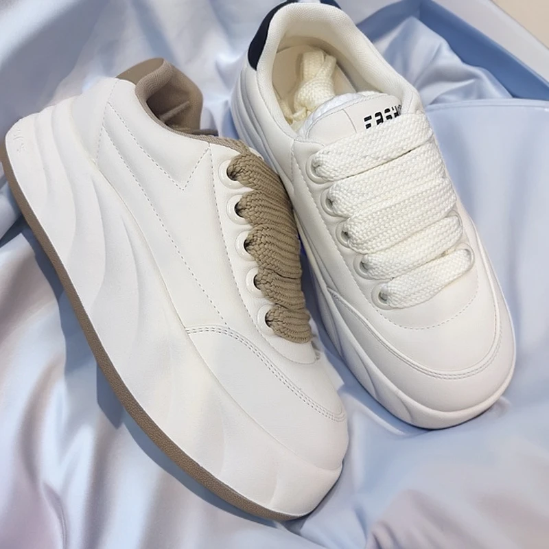 1025纯色小白鞋厚底青年板鞋休闲板鞋春季鞋子ins