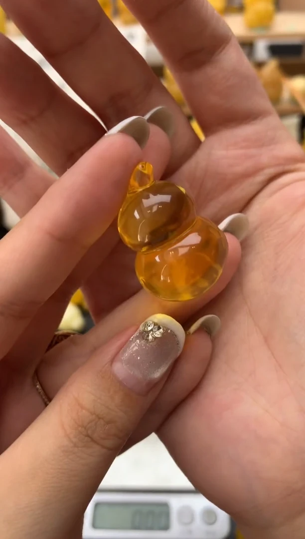 琥珀未镶嵌珠宝奇石055琥珀蜜蜡微瑕