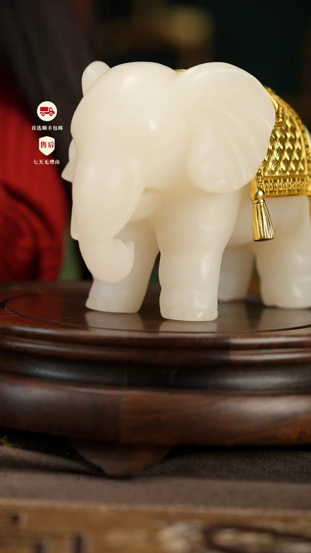 云南石荔枝白雕刻：大金安吉象摆件