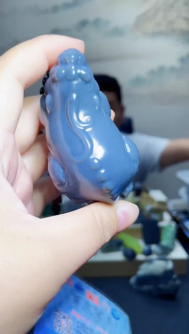 和田玉未镶嵌颈饰1