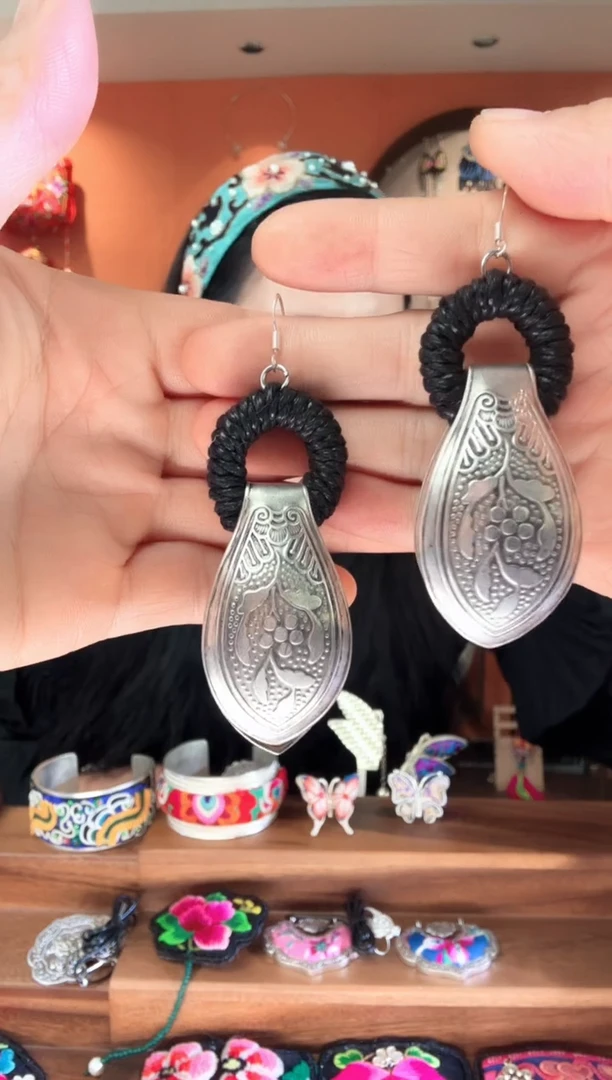 非遗手工刺绣苗绣首饰52