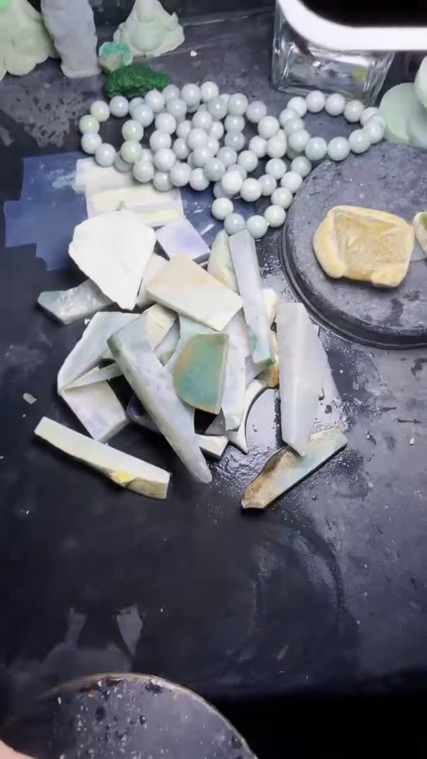 未镶嵌挂件翡翠果*哈天然翡翠225