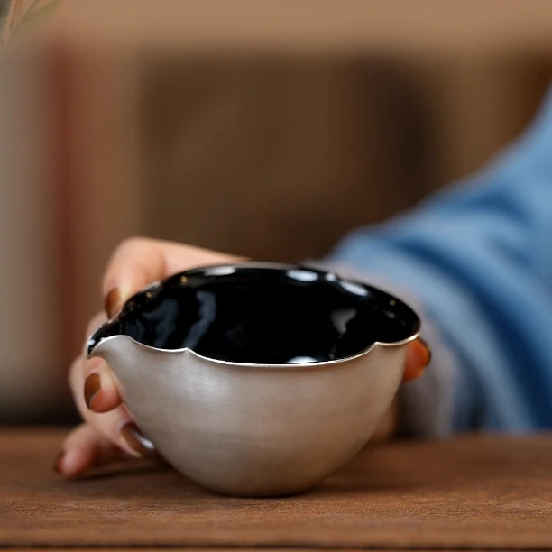 【好物】乌金银公道杯（合吾0157）