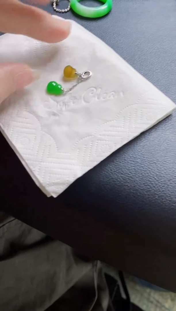 颈饰18K金镶嵌翡翠?***?吊坠