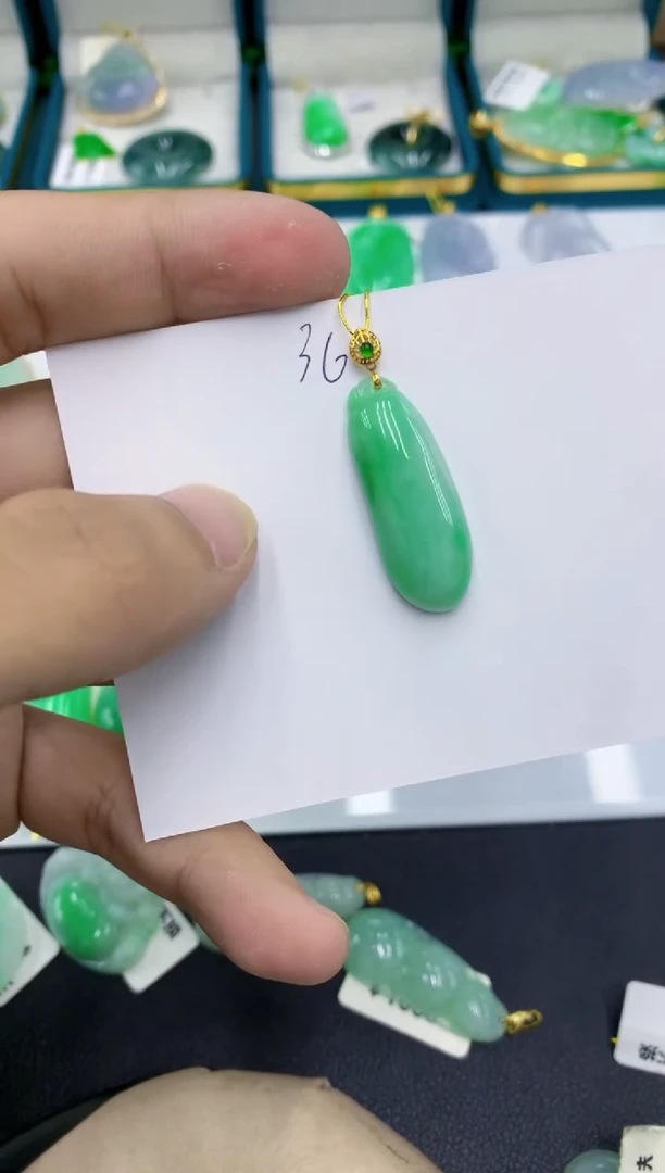 颈饰未镶嵌翡翠翡翠