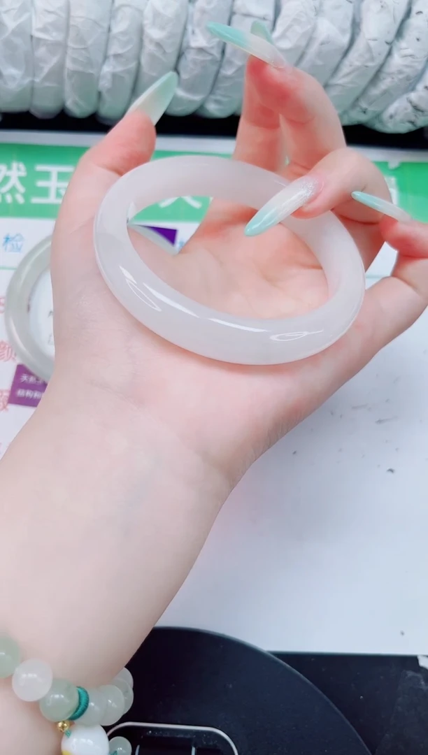 石英质玉手镯未镶嵌224-58/59