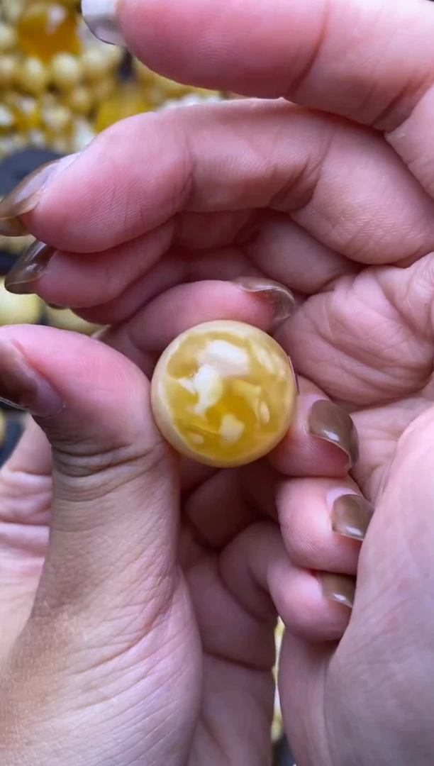 【闪购商品】琥珀裸石未镶嵌 大小姐珠宝严选59