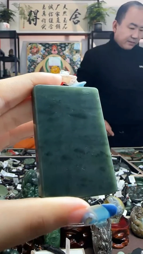 颈饰未镶嵌和田玉多样性发其一