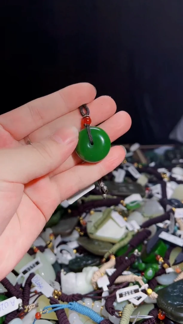 玉未镶嵌拍一发一