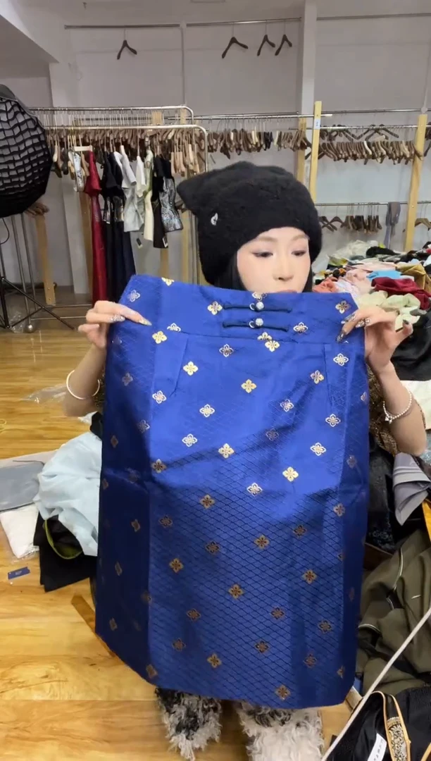 3XL码    135-145斤  半裙