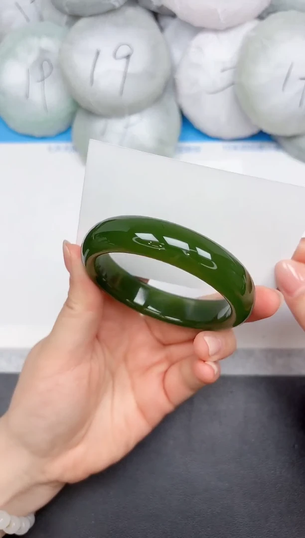 未镶嵌手镯石英质玉A12/53.6