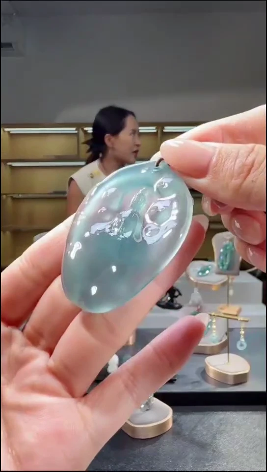 吊坠(不含链)未镶嵌翡翠观音