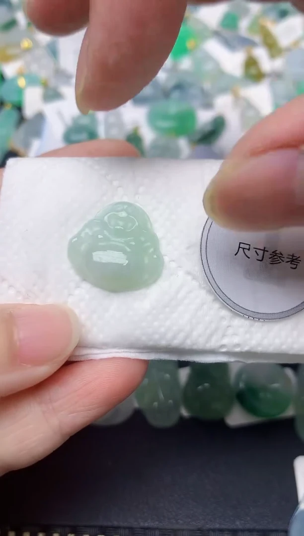 颈饰未镶嵌翡翠天然缅甸A货翡翠