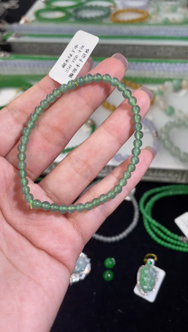 未镶嵌手串翡翠天然翡翠A货湖水绿手串