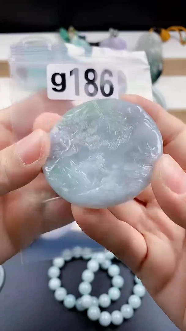 颈饰未镶嵌翡翠天然翡翠吊坠挂件