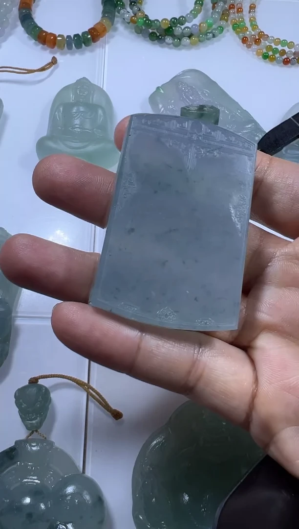 未镶嵌定制翡翠牌子