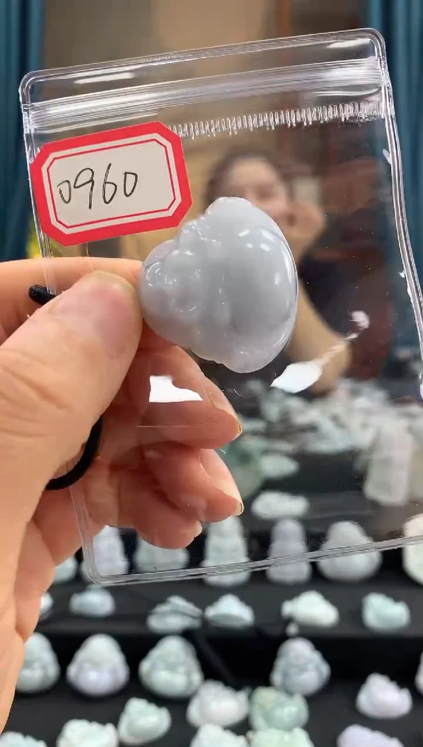 翡翠未镶嵌颈饰佛公0960微瑕