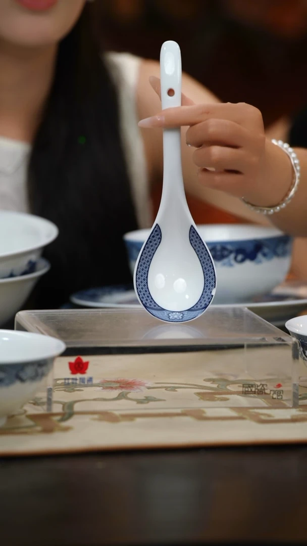 1个微瑕古典园林大弯勺