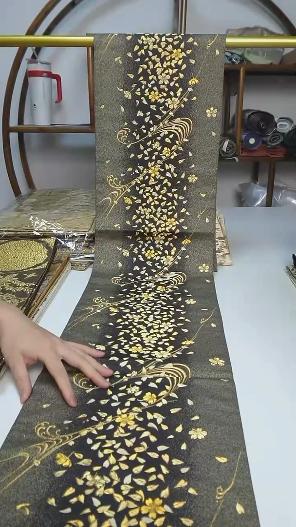织绣17西阵织六通花卉