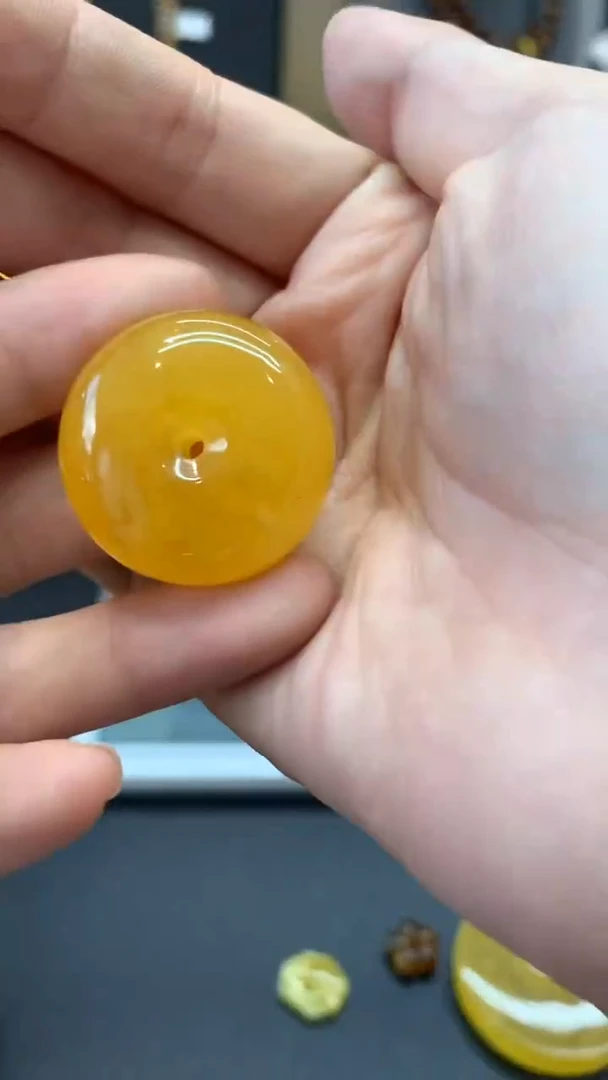 【闪购商品】未镶嵌琥珀珠宝奇石2333