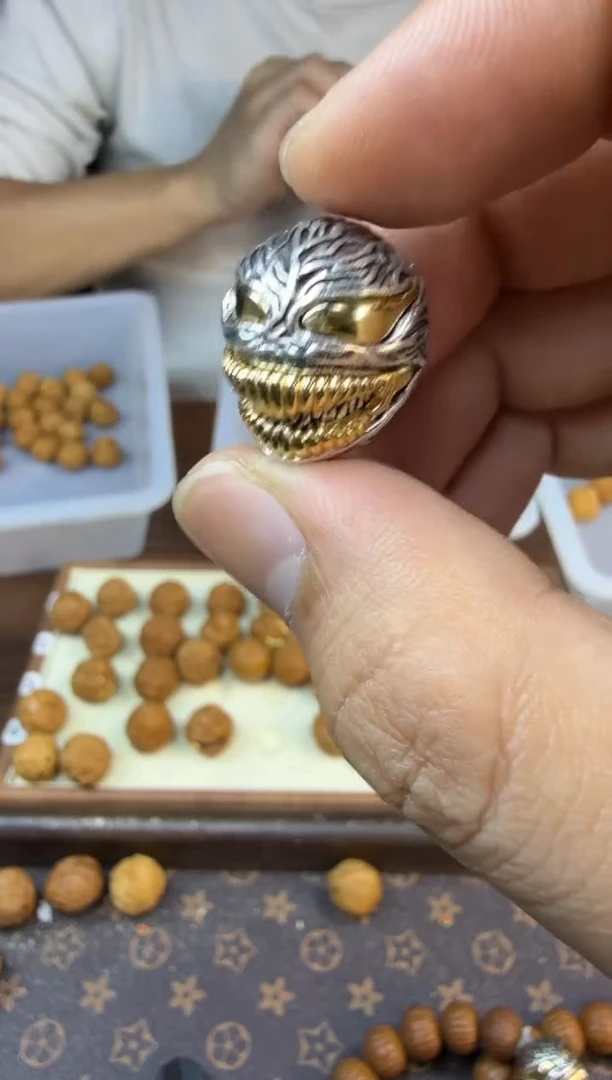 铜铁合金类面具 重工