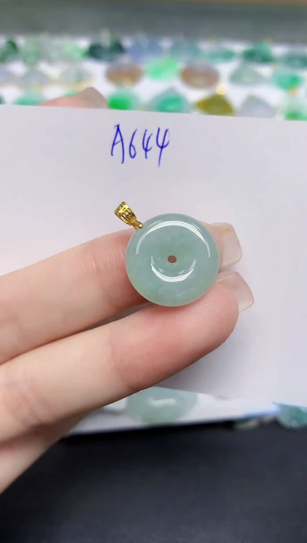 颈饰未镶嵌翡翠天然缅甸翡翠A货翡翠百元以上9元证书费自理