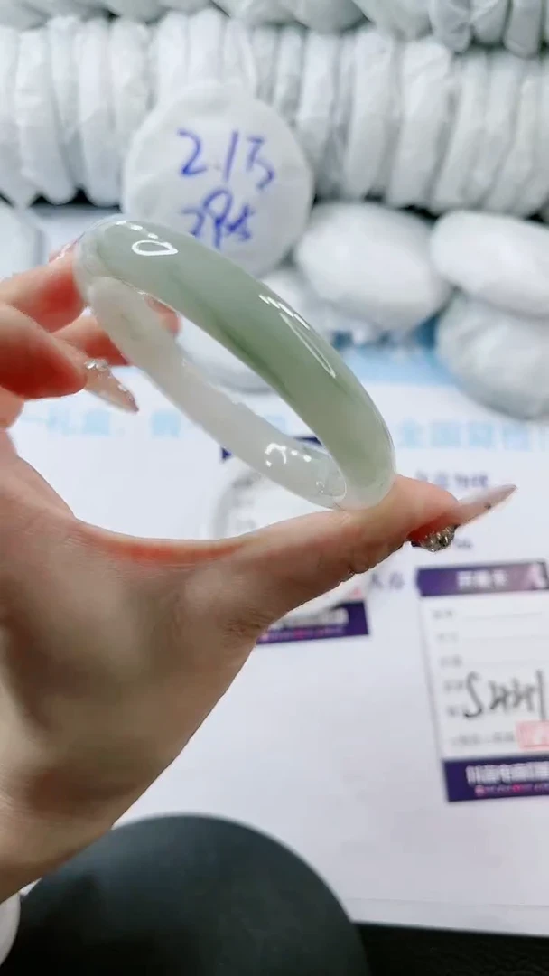 【闪购商品】石英质玉手镯未镶嵌多样性发货S441-62