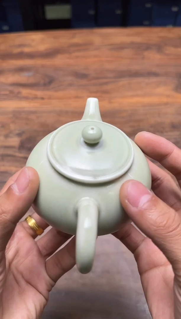 用****6荣器 青雾含露 流光壶