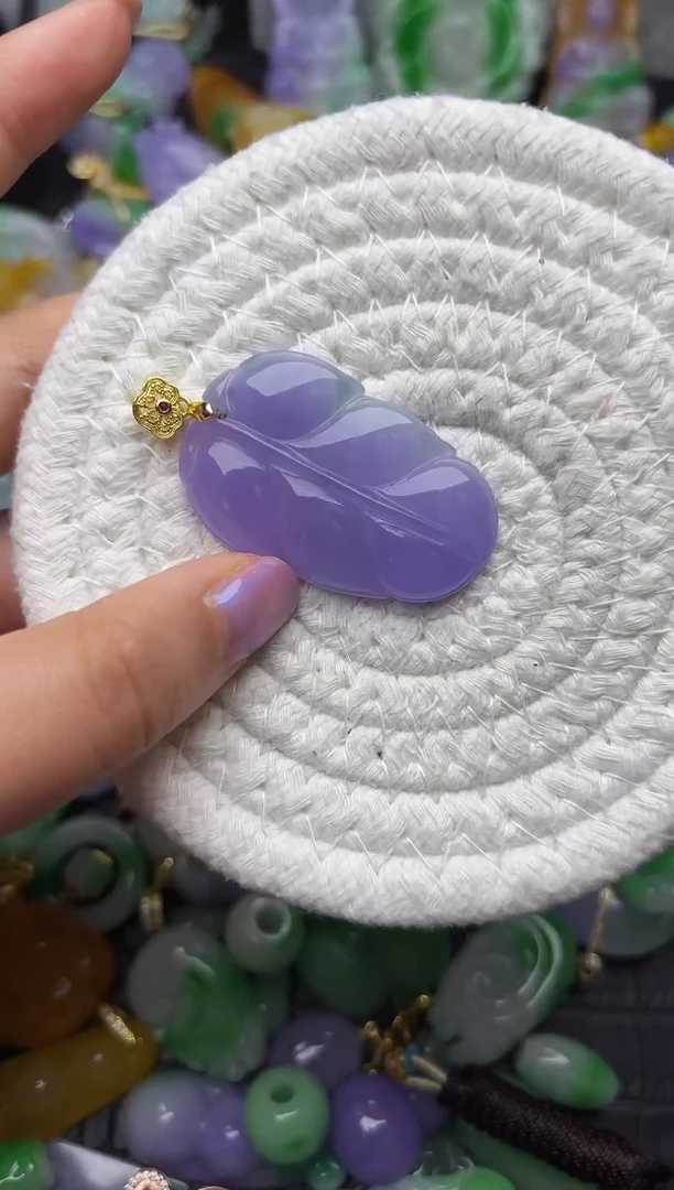 颈饰未镶嵌翡翠缅甸翡翠吊坠