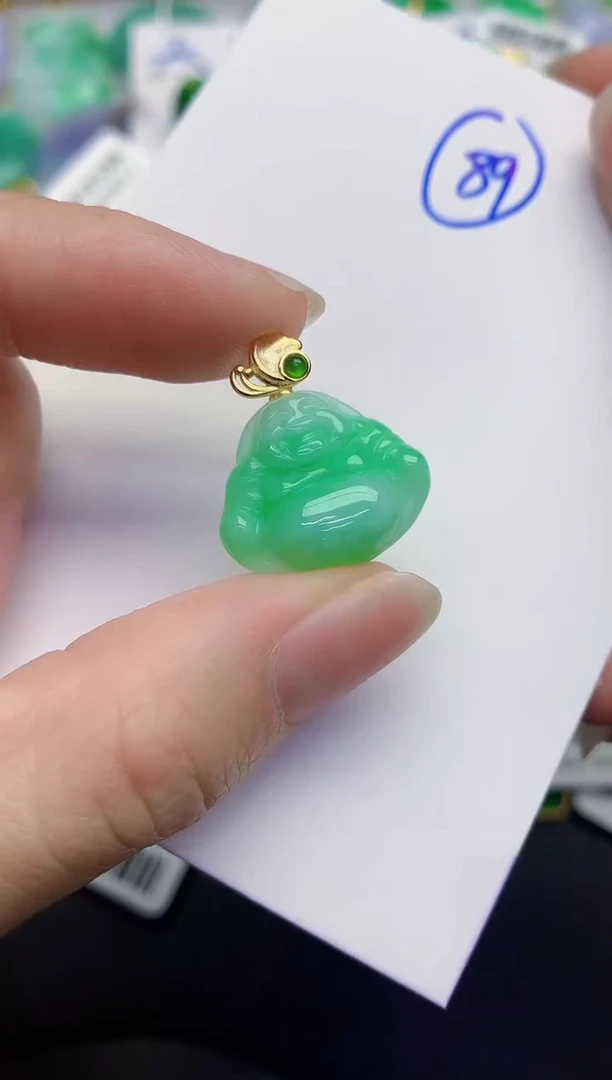 颈饰未镶嵌翡翠缅甸天然翡翠A货