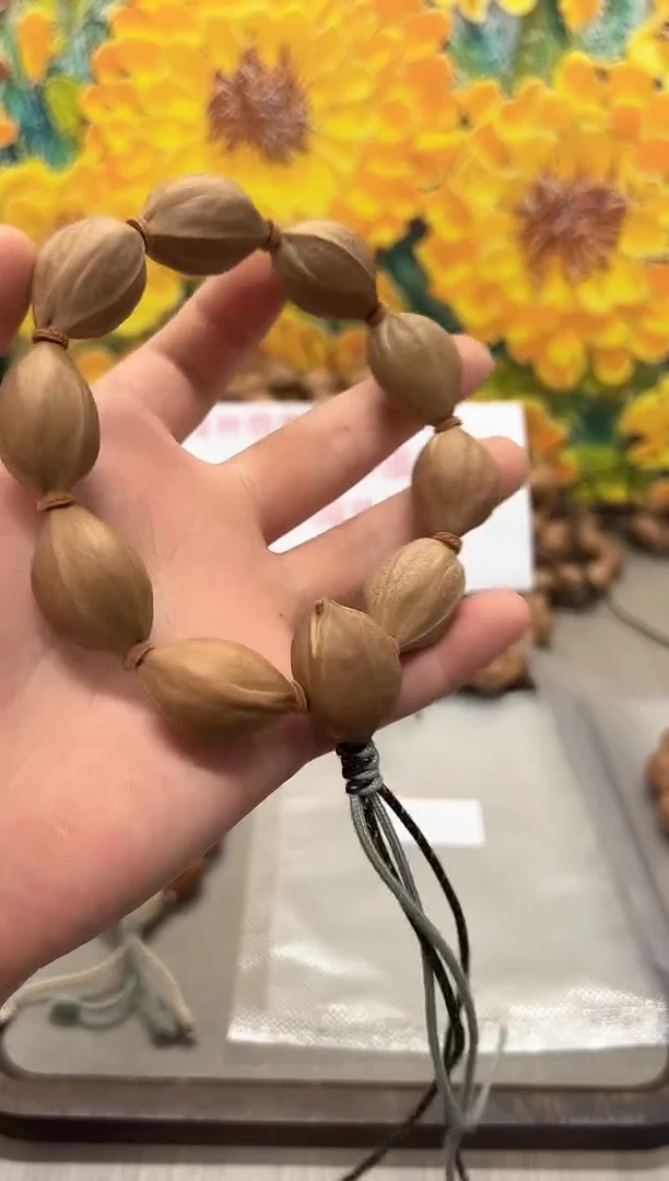 橄榄核吊坠梅林铁核1828九籽带三通