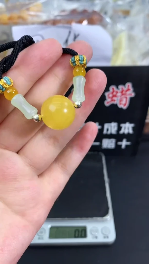 蜜蜡未镶嵌珠宝奇石65