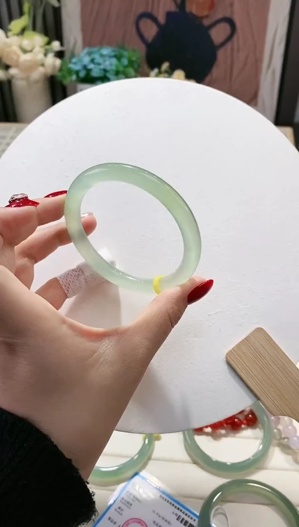 手镯玛瑙/玉髓未镶嵌135-58