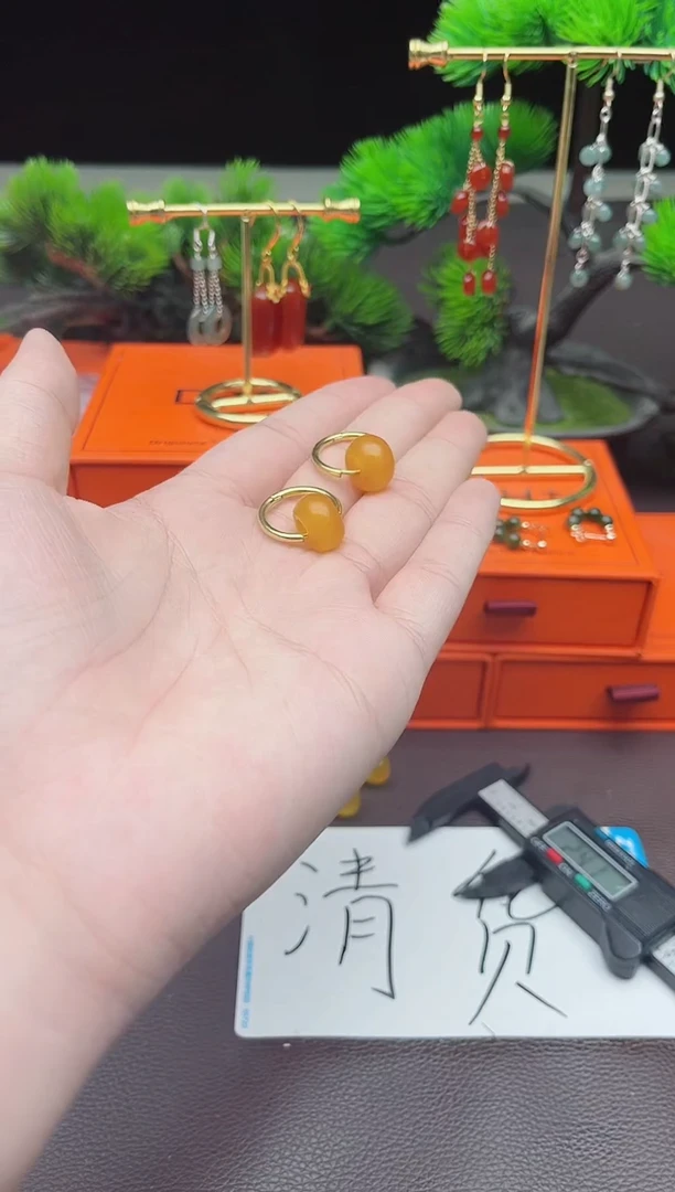 玛瑙/玉髓耳钉未镶嵌536000