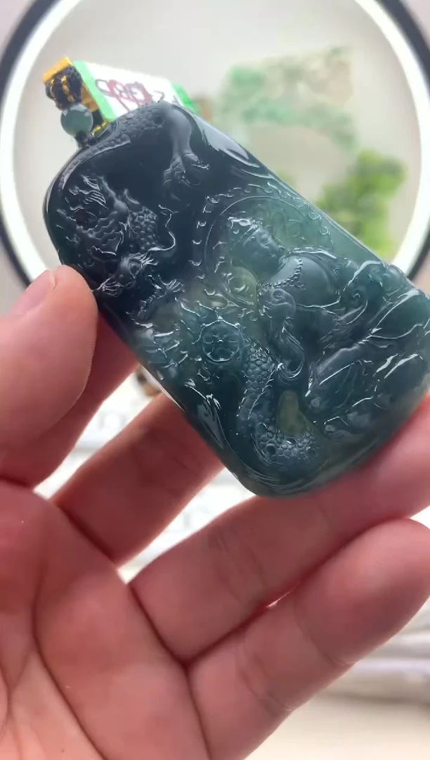 颈饰未镶嵌翡翠大势至