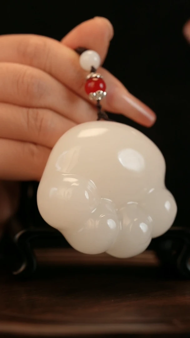 云南石荔枝白雕刻：小猫爪