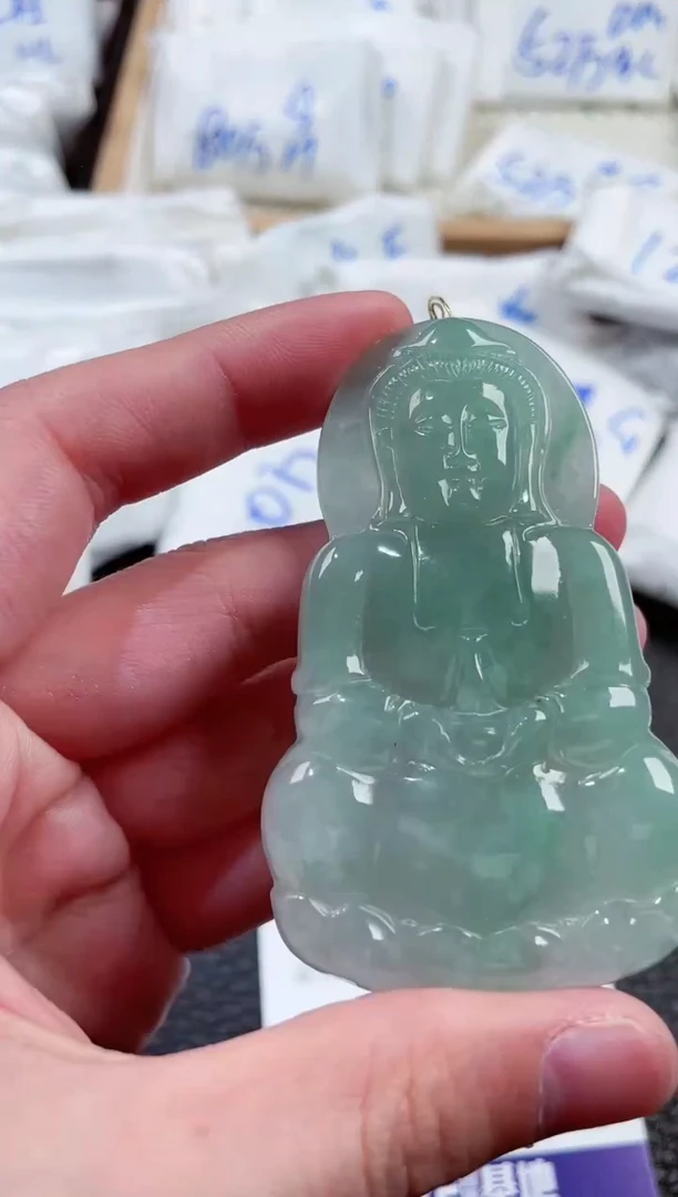 【闪购商品】翡翠颈饰未镶嵌00000397
