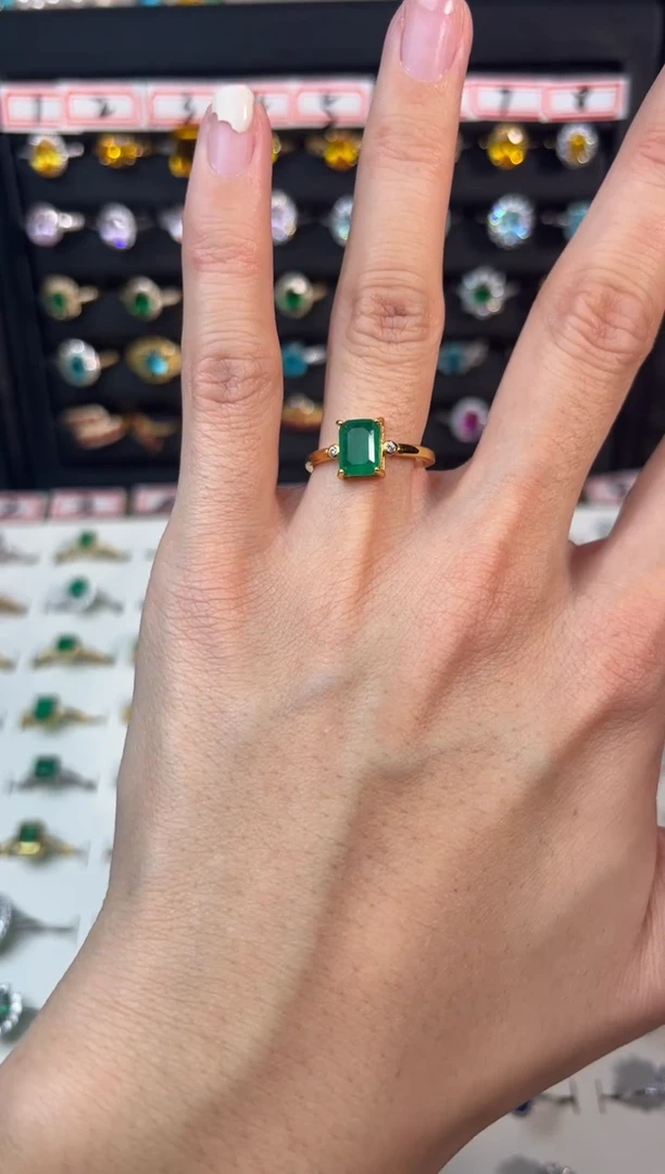 【闪购商品】祖母绿戒指银S925镶嵌1515