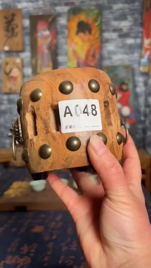 风化老门板丙烯画