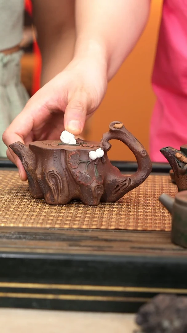 茶壶紫砂XS42《夏·白果桩》紫玉金砂