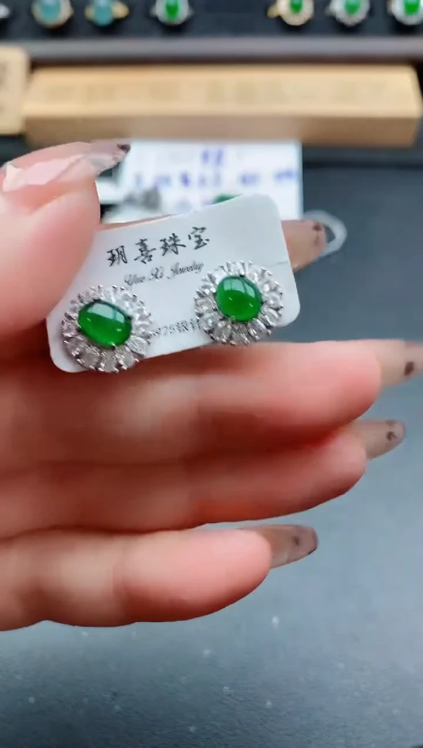 银S925镶嵌戒指翡翠1