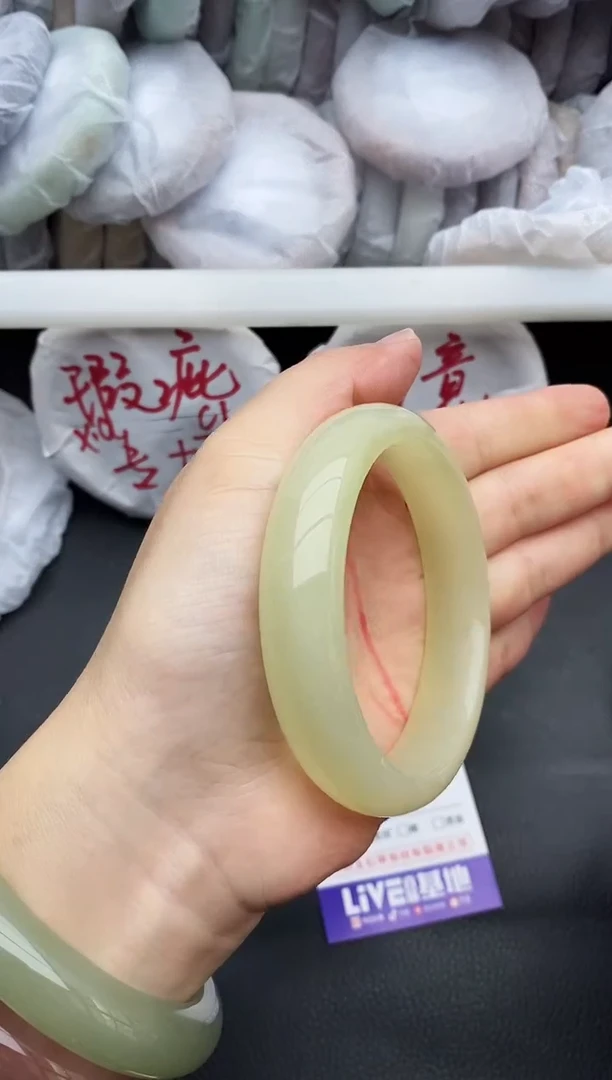 未镶嵌手镯石英质玉瑕疵45+59/60