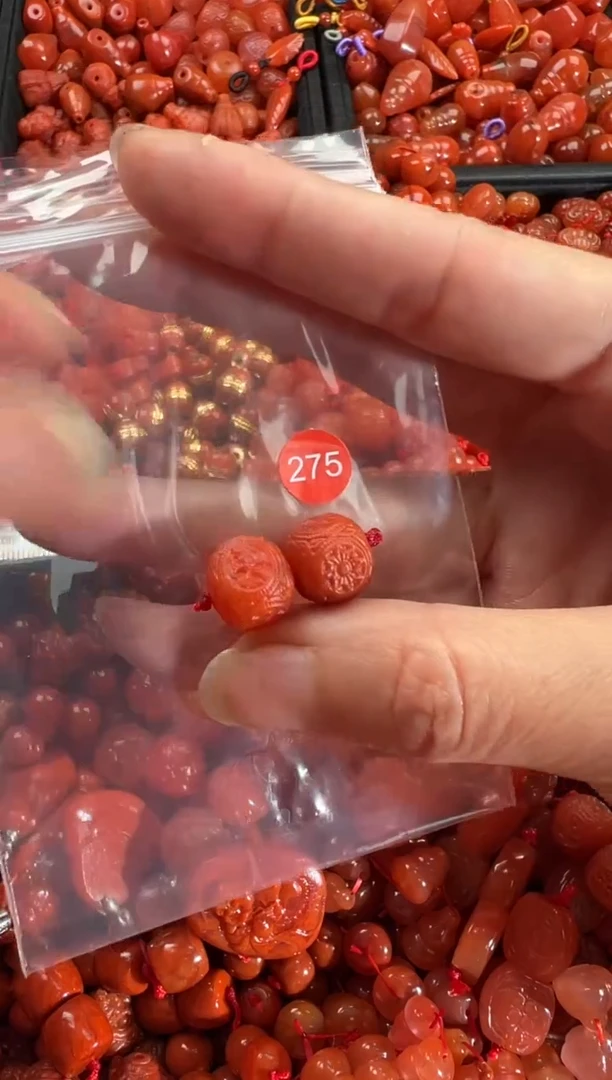 【闪购商品】南红玛瑙颈饰未镶嵌1