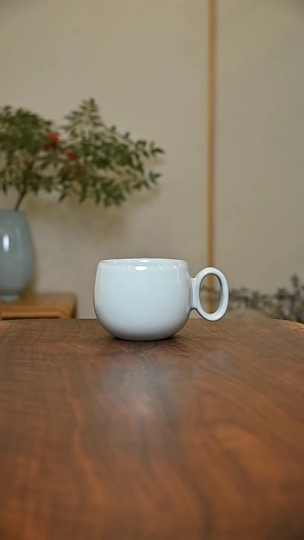 笙*如意杯 卵青釉 微瑕