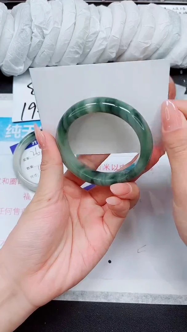 【闪购商品】石英质玉手镯未镶嵌A27-56/57
