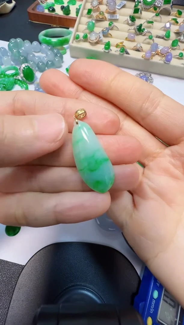 吊坠(不含链)18K金镶嵌翡翠1980