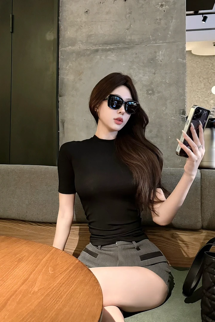 韩国东大门修身显瘦性感显胸大女人味百搭半高领短袖T恤上衣女