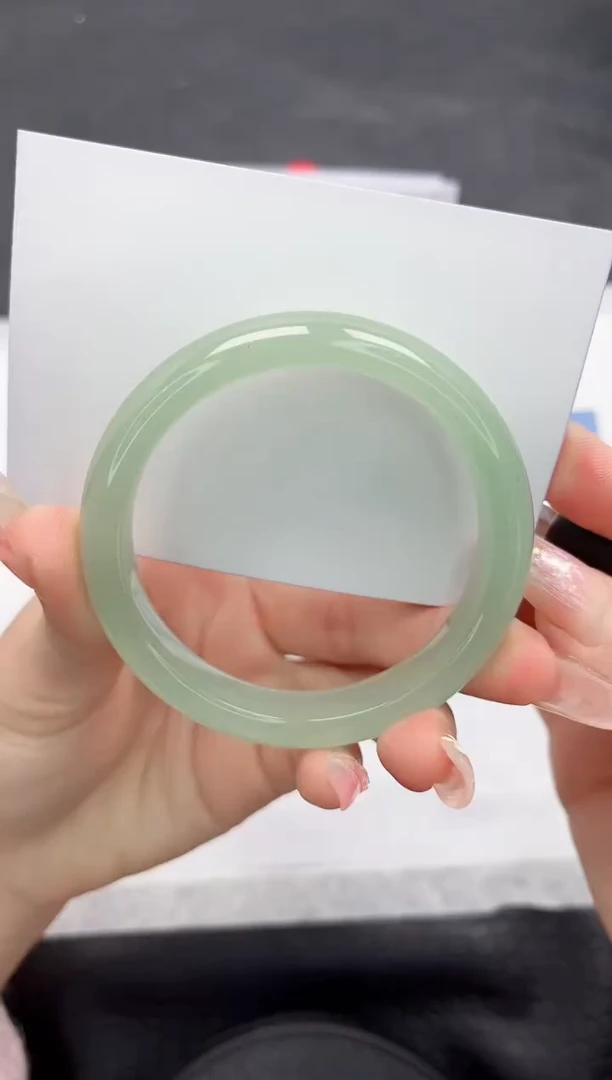 【闪购商品】石英质玉手镯未镶嵌O264-54.8